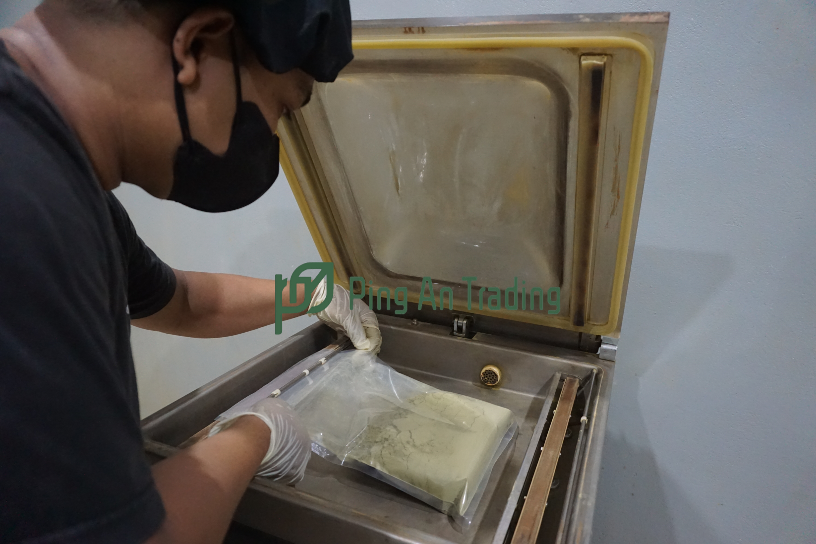 Vacuum packaging process-image